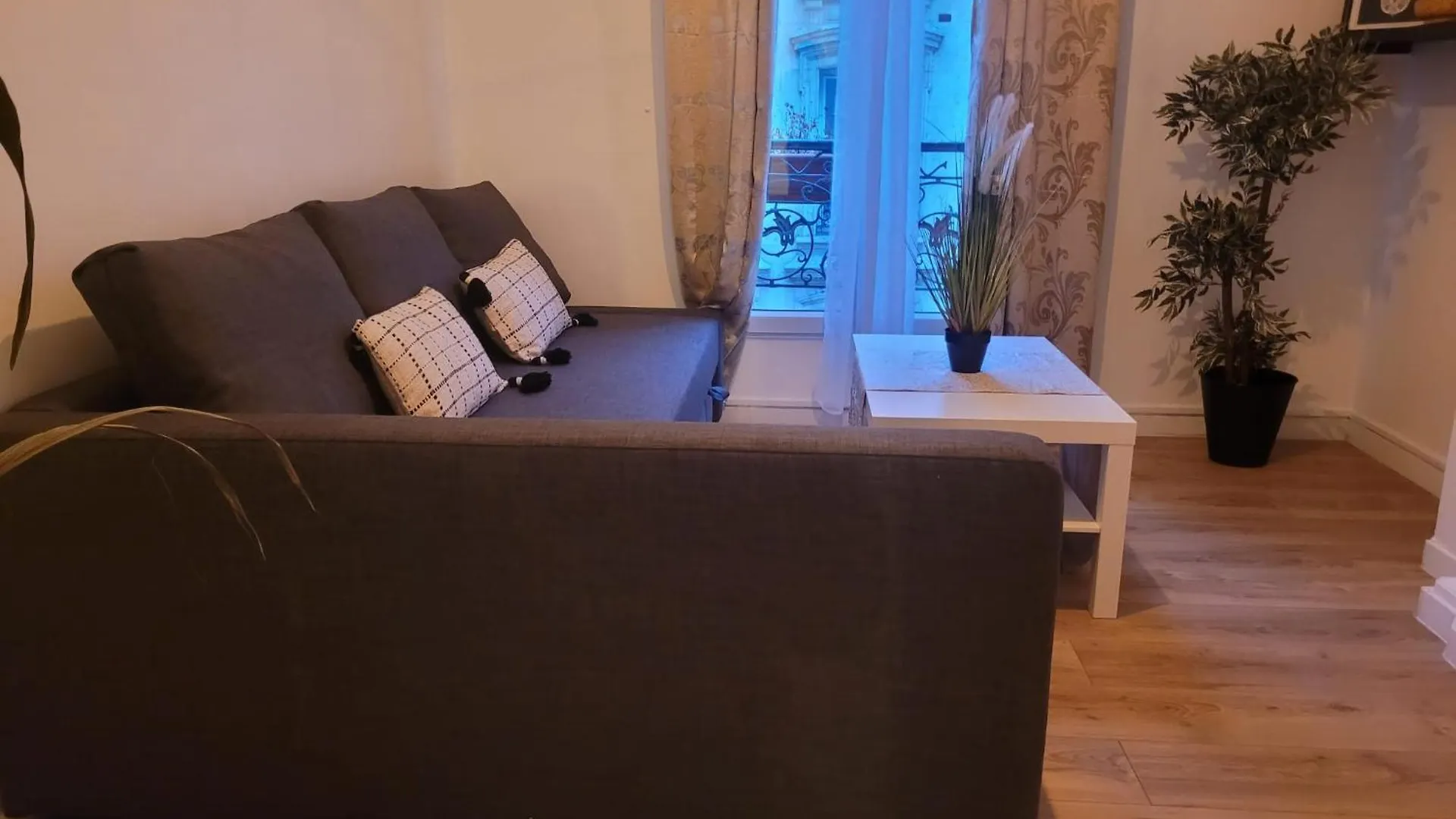 Apartment Pres De Montmartre 2 Paris